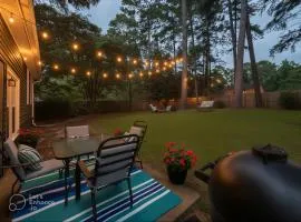 King Bed! 2 Living-rooms! Patio! BBQ Grill