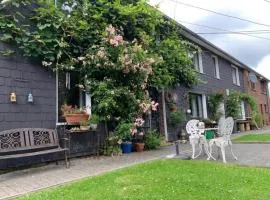 Cozy Holiday Home for 8 in Büllingen