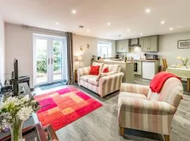 Cosy countryside lodge in quiet surroundings - Pass the Keys