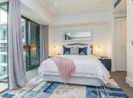 Comfortable & Cozy - Newly Furnished 'Quays' Share Save