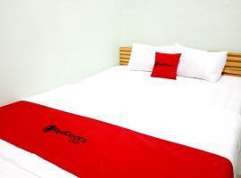 RedDoorz at Vera Guesthouse Alun Alun Kutoarjo, hotel 