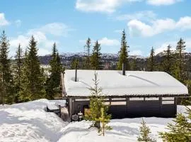4 Bedroom Cozy Home In Eggedal