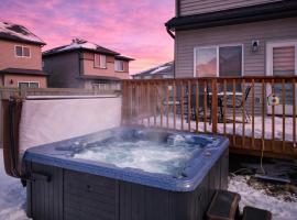 Modern Family Getaway Hot Tub King Beds AC โรงแรมในเอดมันตัน