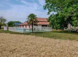 Gîte avec piscine privée - 4 pers. - FR-1-616-566
