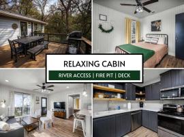 River Access Fire Pit BBQ Deck Sleeps 8, hotel a Kyle