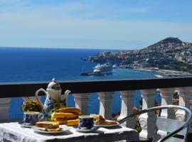 Charming Apartments in Funchal - São Gonçalo, hotel en Funchal