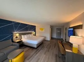 Comfort Inn & Suites Danbury-Bethel