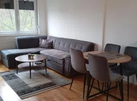 Apartman Heny