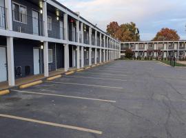 Days Inn by Wyndham Champaign/Urbana – hotel w mieście Champaign