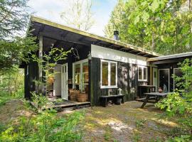 4 person holiday home in Bryrup-By Traum, hotel a Bryrup