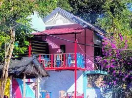 munnar Green portico Cottage #MUNNAR #Parking # campfire # brackfast #best budget COTTAGE MUNNAR