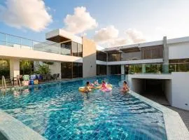 Holiday villa near Pattaya Elephant Village