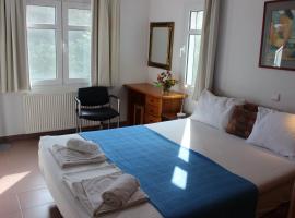 Art.Villa.Nike, hotel a Kinira