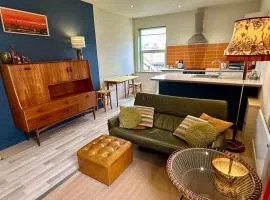 Binks - Seafront 1 bed first floor apartment