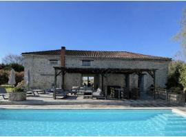 Le Jardin d'Elusa, готель у місті Eauze