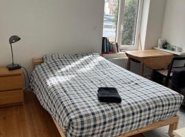 Petite chambre, Hotel in La Madeleine