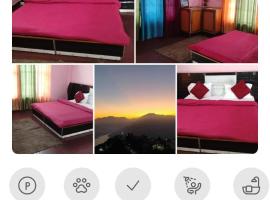 Hotel bhagirathi darshan: Tehri şehrinde bir otel