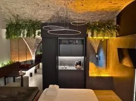 Adalina Luxury Suite