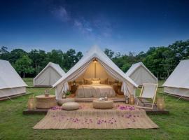 Wisdom Park Pattaya near Tomorrowland Thailand، فندق في Ban Khao Mai Kaeo