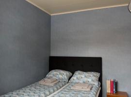 Evenes Apartments - Cheap accommodation for 4 guests close to the Airport, hotel em Evenesmarkja