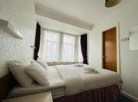 RideSide Hotel