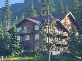 Alpin Eco Chalet & Wellness