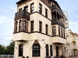 Yalı Otel