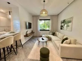 Apollon Appartement S1, Lac 2