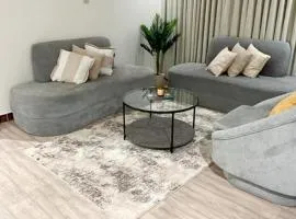 شقة قيتار غرفتين وصالة فاخرة