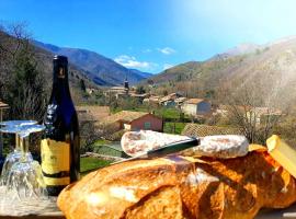 Maison Juliette in Mayres 07 Ardèche, hotell i Mayres