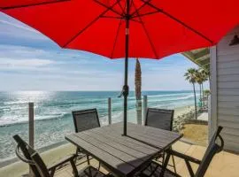 Oceanfront Condo, Balcony, Fire Pit, Shared Beach, Sleeps 6