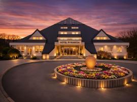 Lázeňský hotel Pyramida، فندق في فرانتيشكوفي لاذنه