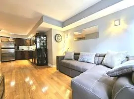 Entire 1 Bedroom Condo - Toronto's Entertainment District