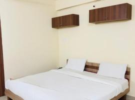 Suite Rooms Near Embassy Tech village Bellandhur、バンガロールのホテル
