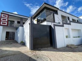 Premium View Guesthouse, hotell sihtkohas Windhoek