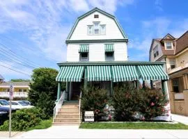 The Perry Street Hideaway