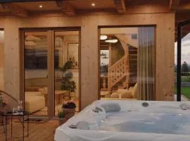 Lovelia - Luxury Mountain Chalet with Hot Tub