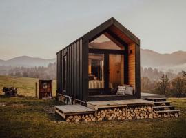 Tiny House Glamping Mak, hotel u gradu 'Šmartno v Rožni Dolini'