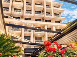 Hotel President – hotel w mieście Shëngjin