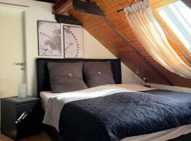 RelaxHome - Naturnahes Apartment für 4 Personen - Nähe Nordsee und Bremen, Hotel in Loxstedt