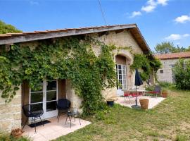 Las Coussoulesses, hotel v destinaci Anthé