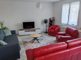Maison, terrasse, parking, 4lits, et canapé lit, 7personnes, hotell sihtkohas Poitiers