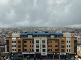 فندق ريونيون للأجنحة الفندقية - Reunion Hotel Abha، فندق في أبها