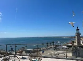 Le Phare du Grau Duplex dexception rooftop 100 m vue mer panoramique