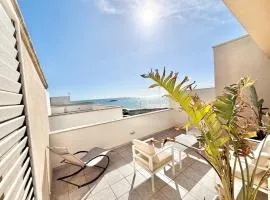 Leo Rooms & Sea