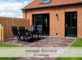 Ferienwohnung Feinheit - Gulfhof nahe Greetsiel mit Sauna, Garten & 3 Schlafzimmern