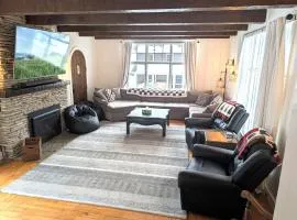 NEW! The Frankfort Beach Retreat - Gorgeous!