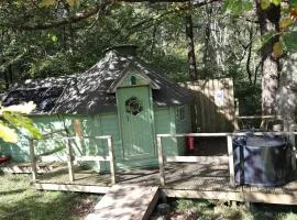 Woodland Cabin with Private Hot Tub