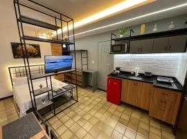 Studio moderno completamente climatizado no bairro Luzia