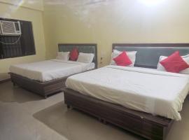 Hotel R Himalayan, hotell i Mohali
